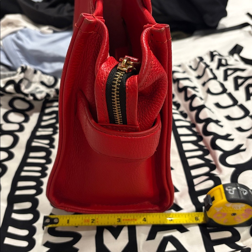 MARC JACOBS THE LEATHER SMALL TOTE BAG - Picture 7 of 13